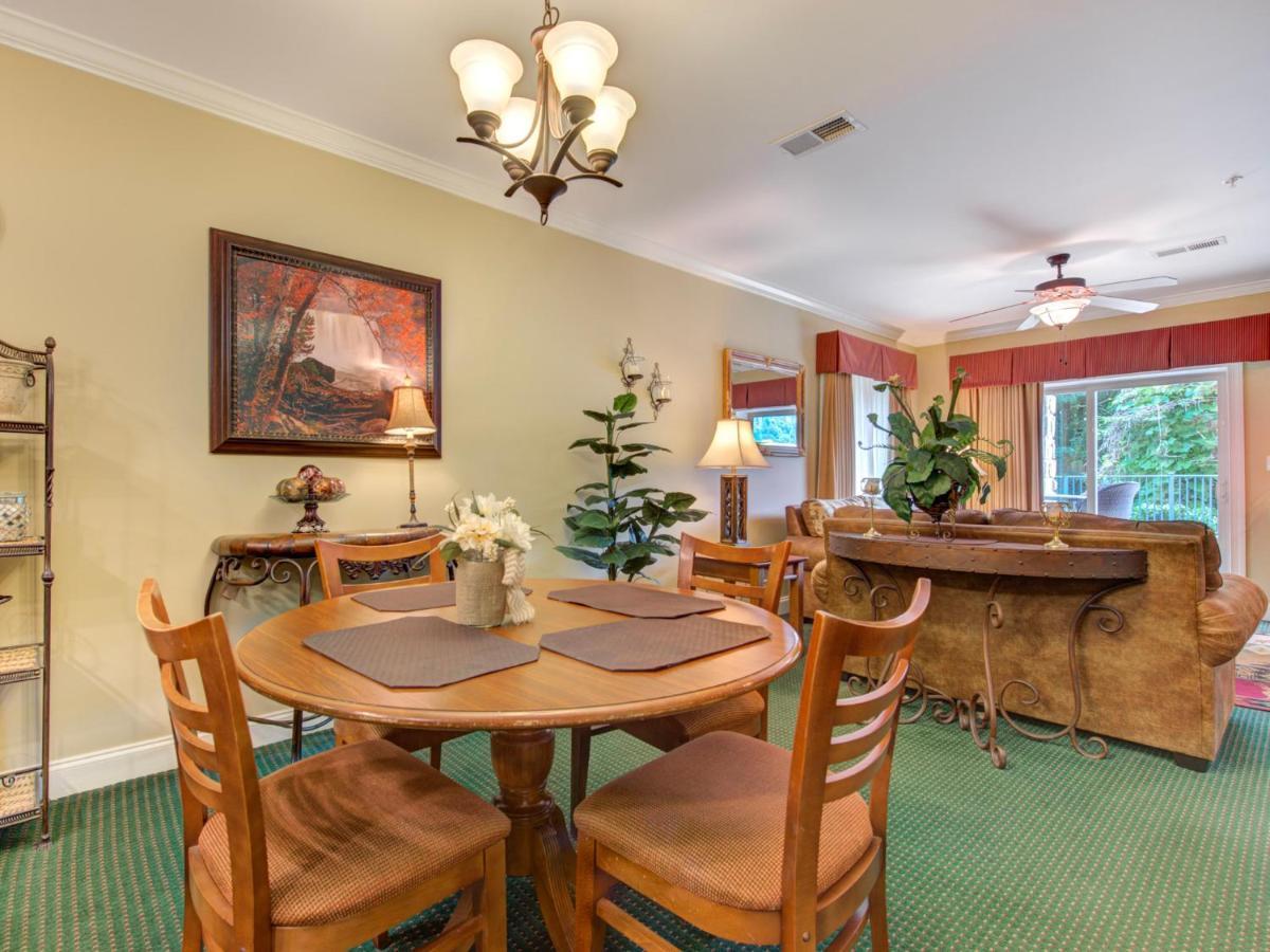 City Bear, 2Br, Pool, Spa, Downtown Gatlinburg, Sleeps 6アパートメント エクステリア 写真