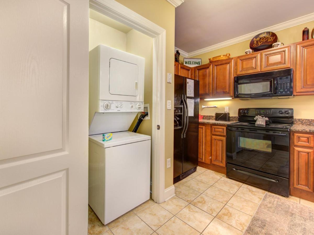 City Bear, 2Br, Pool, Spa, Downtown Gatlinburg, Sleeps 6アパートメント エクステリア 写真